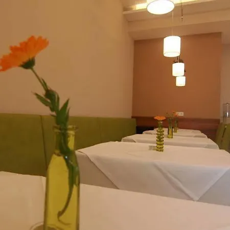 Kaiservilla 3*